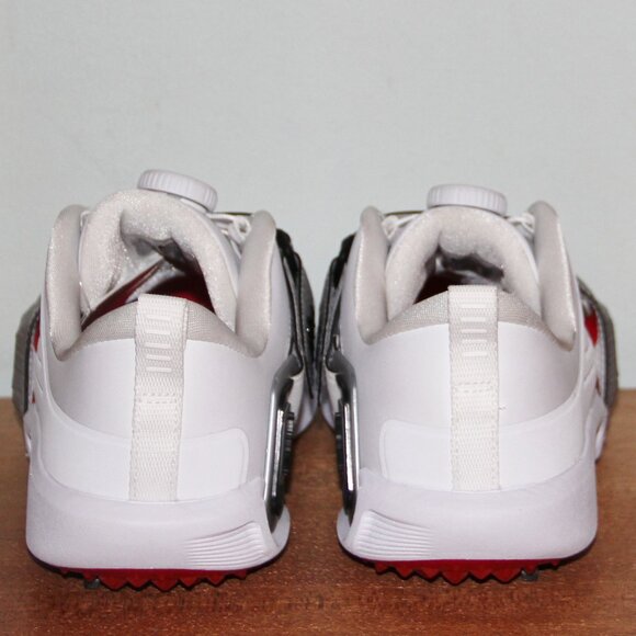 Athletic_Shoes